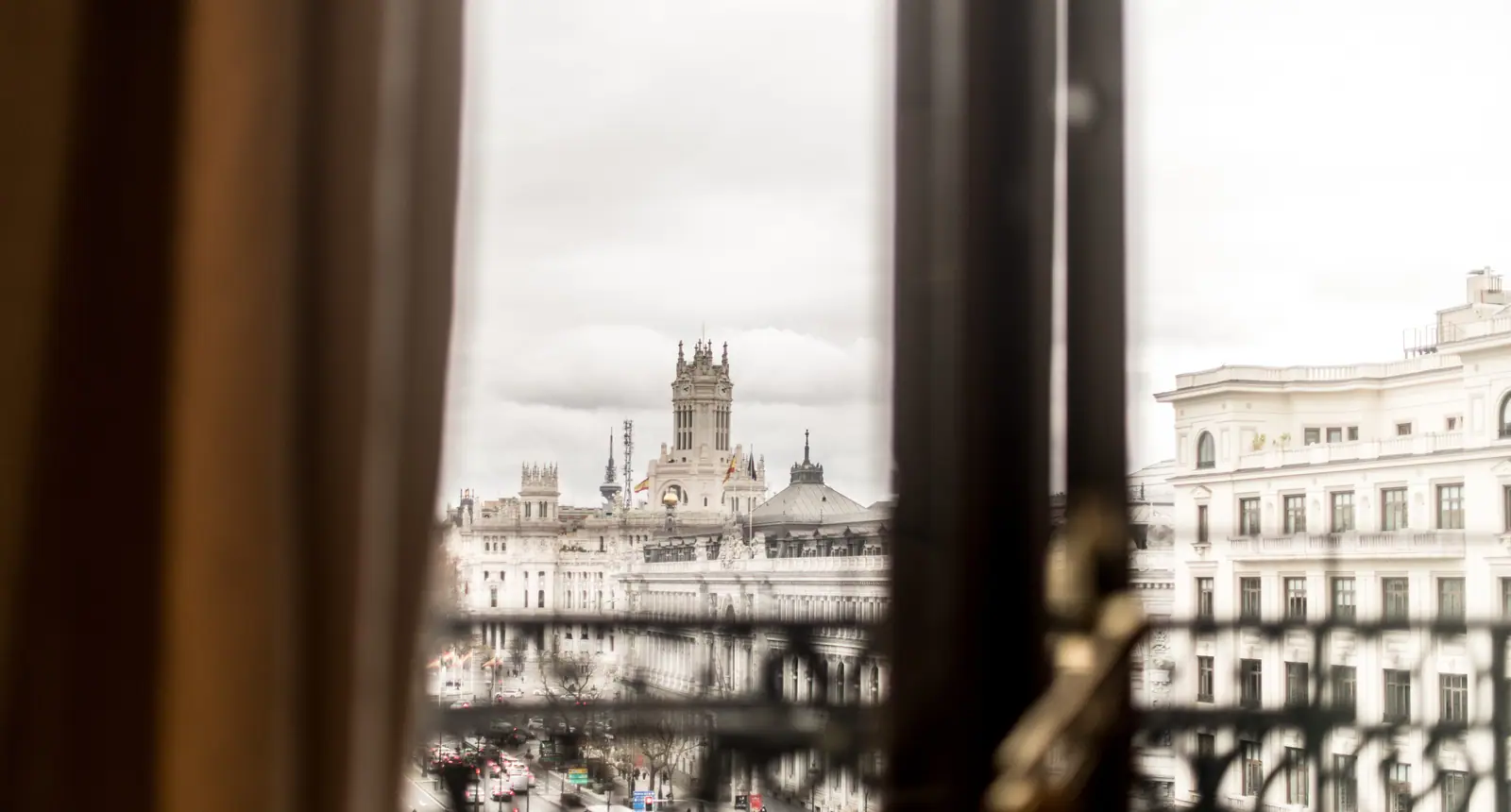 Club Metrópolis, Madrid — the view over Cibeles from a window of the Edificio Metrópolis